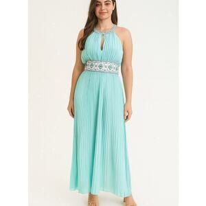 Style brand dress Maxi sea foam green lightweight accordion egyptian style SZ SM